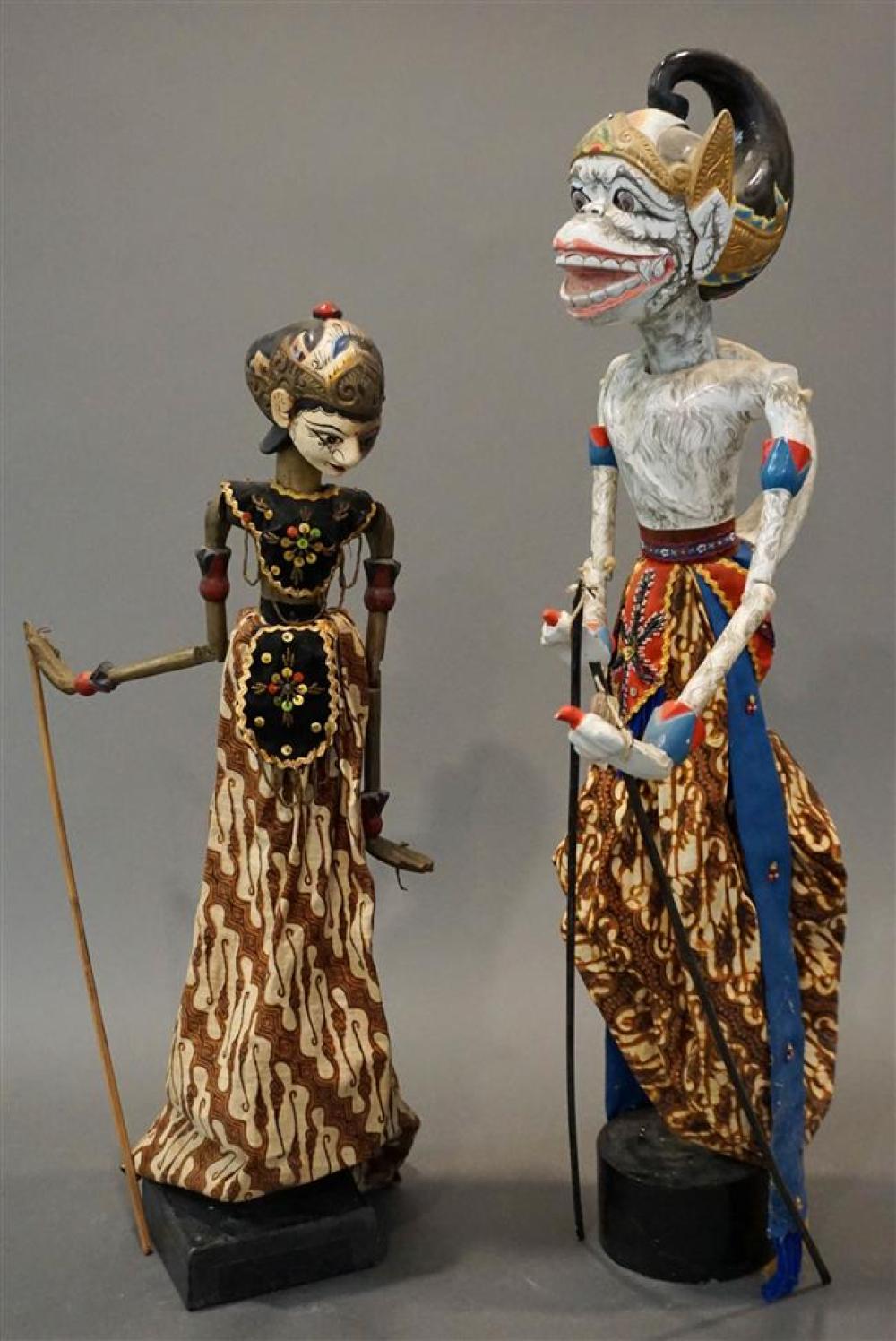 TWO SIAMESE CLOTH AND WOOD PUPPETS  321f07