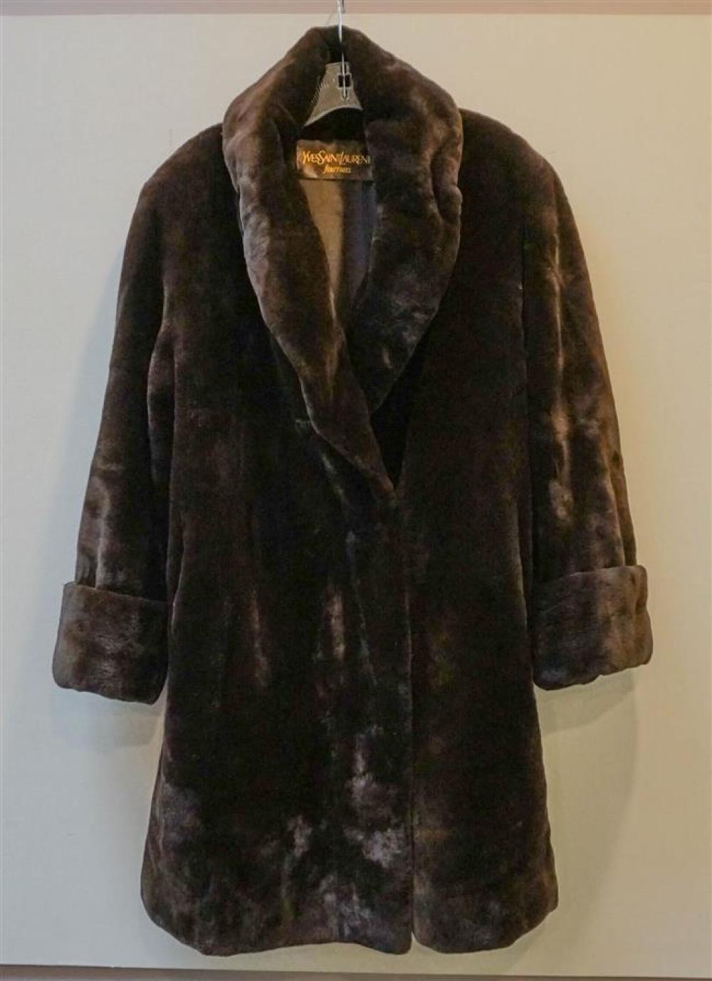 YVES SAINT LAURENT SEAL COATYves 321fbc