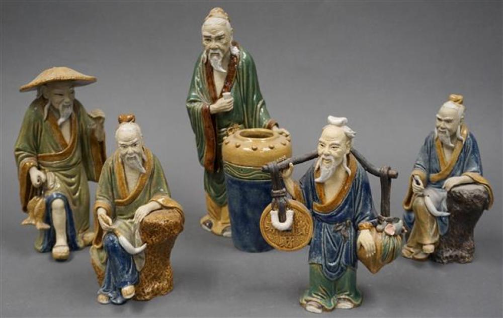 GROUP WITH FIVE CHINESE SANCAI 322006