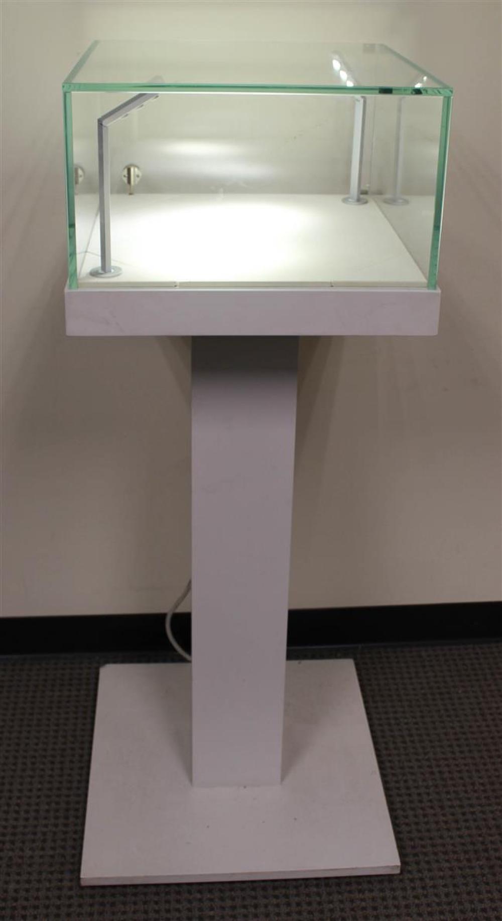 MODERN IDX WHITE LAMINATE PEDESTAL