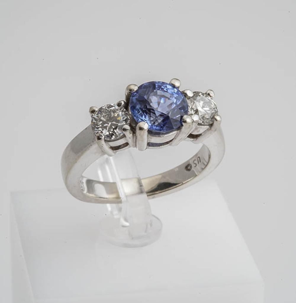 14 KARAT WHITE GOLD BLUE SAPPHIRE 322252