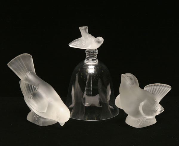 Two Lalique frosted glass swallows 50378