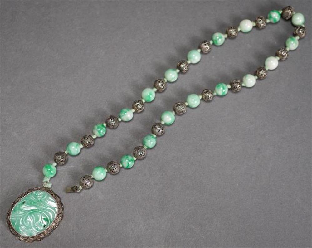 CHINESE SILVER AND JADE NECKLACE  3222f9