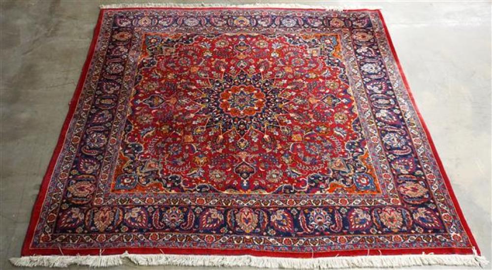 SAROUK RUG, 9 FT 7 IN X 9 FT 8