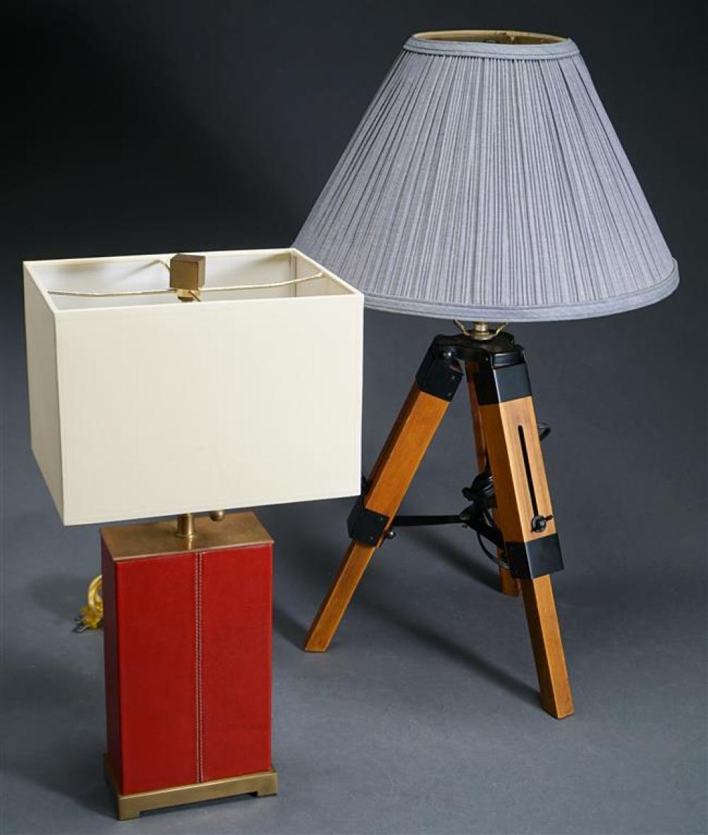 TRIPOD MOUNTED AS A LAMP AND A 322421