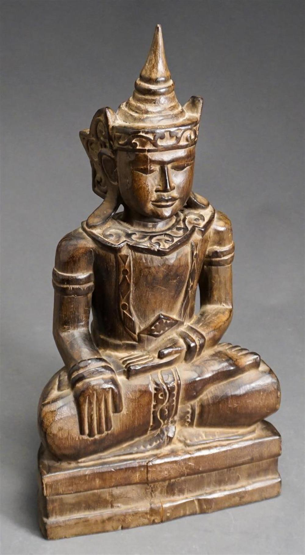 THAI CARVED WOOD FIGURE OF A SEATED 322436