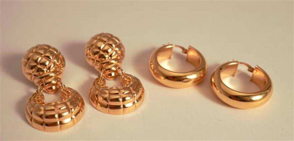 PAIR OF 18-KARAT YELLOW-GOLD EARRINGS