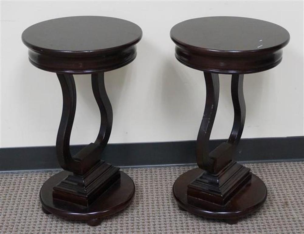 PAIR OF STAINED FRUITWOOD ROUND 3225e5