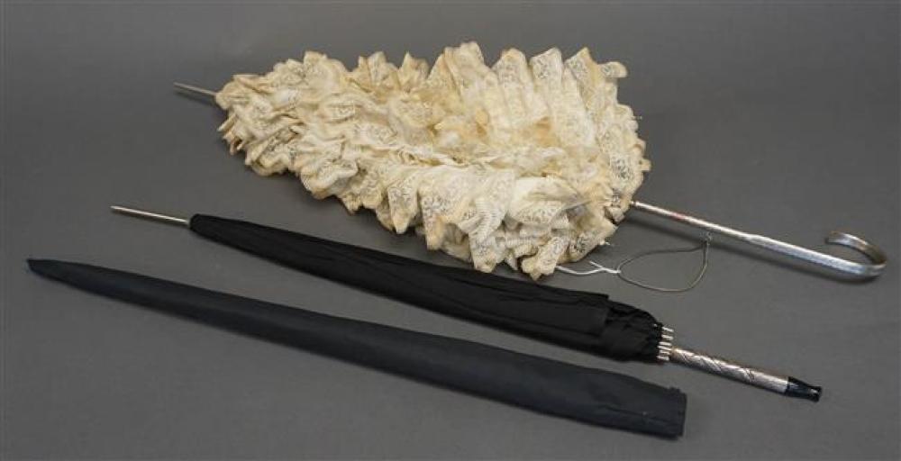 LACE PARASOL AND 800-SILVER MOUNTED