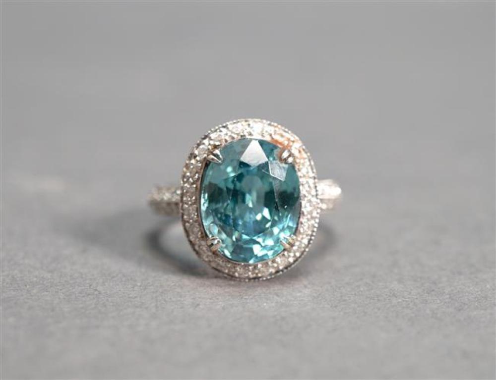 18-KARAT WHITE-GOLD, BLUE ZIRCON