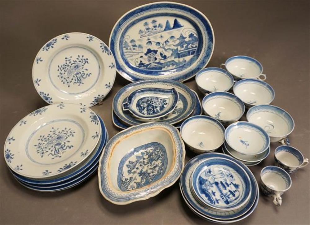 GROUP WITH CHINESE BLUE AND WHITE 322966