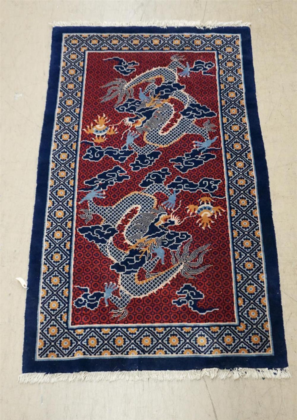 CHINESE DRAGON DESIGN RUG, 6 FT