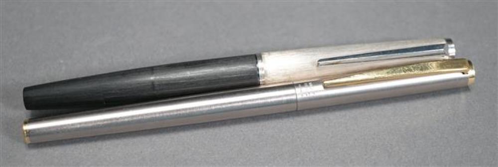 MONTBLANC 225 FOUNTAIN PEN AND 322a7a