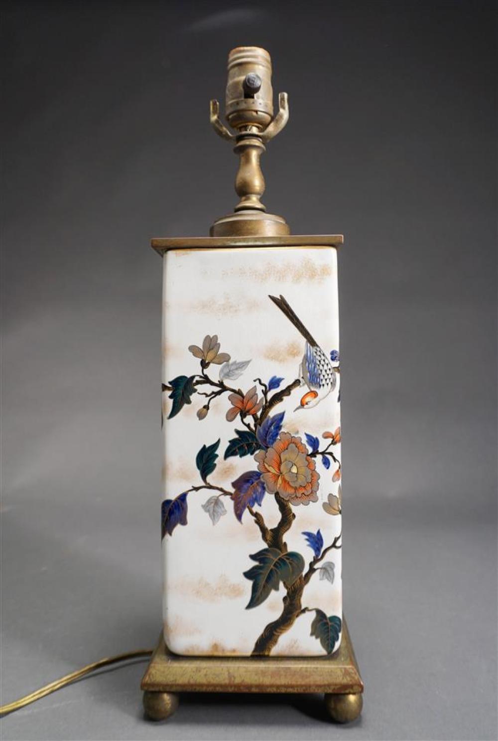 JAPANESE PORCELAIN VASE MOUNTED 322d7b