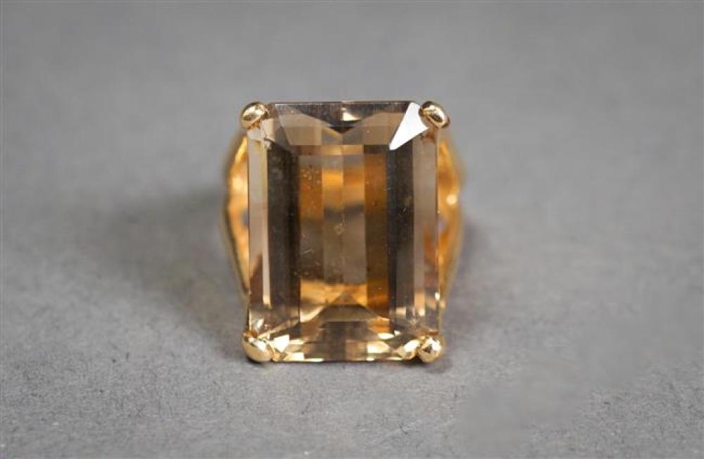 14-KARAT YELLOW-GOLD SMOKY QUARTZ