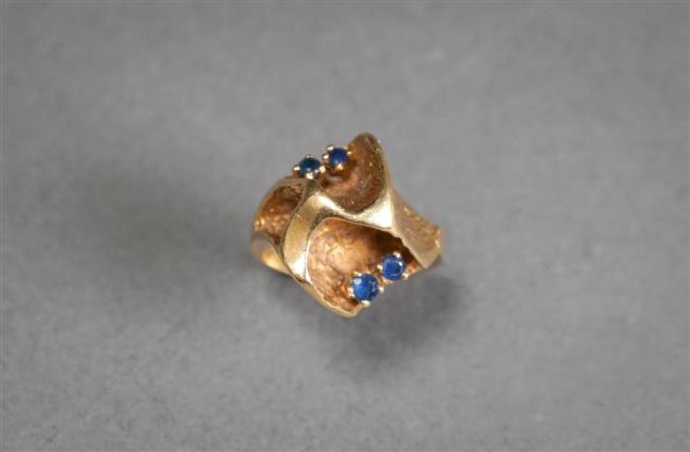 14 KARAT YELLOW GOLD BLUE SAPPHIRE 322f4e