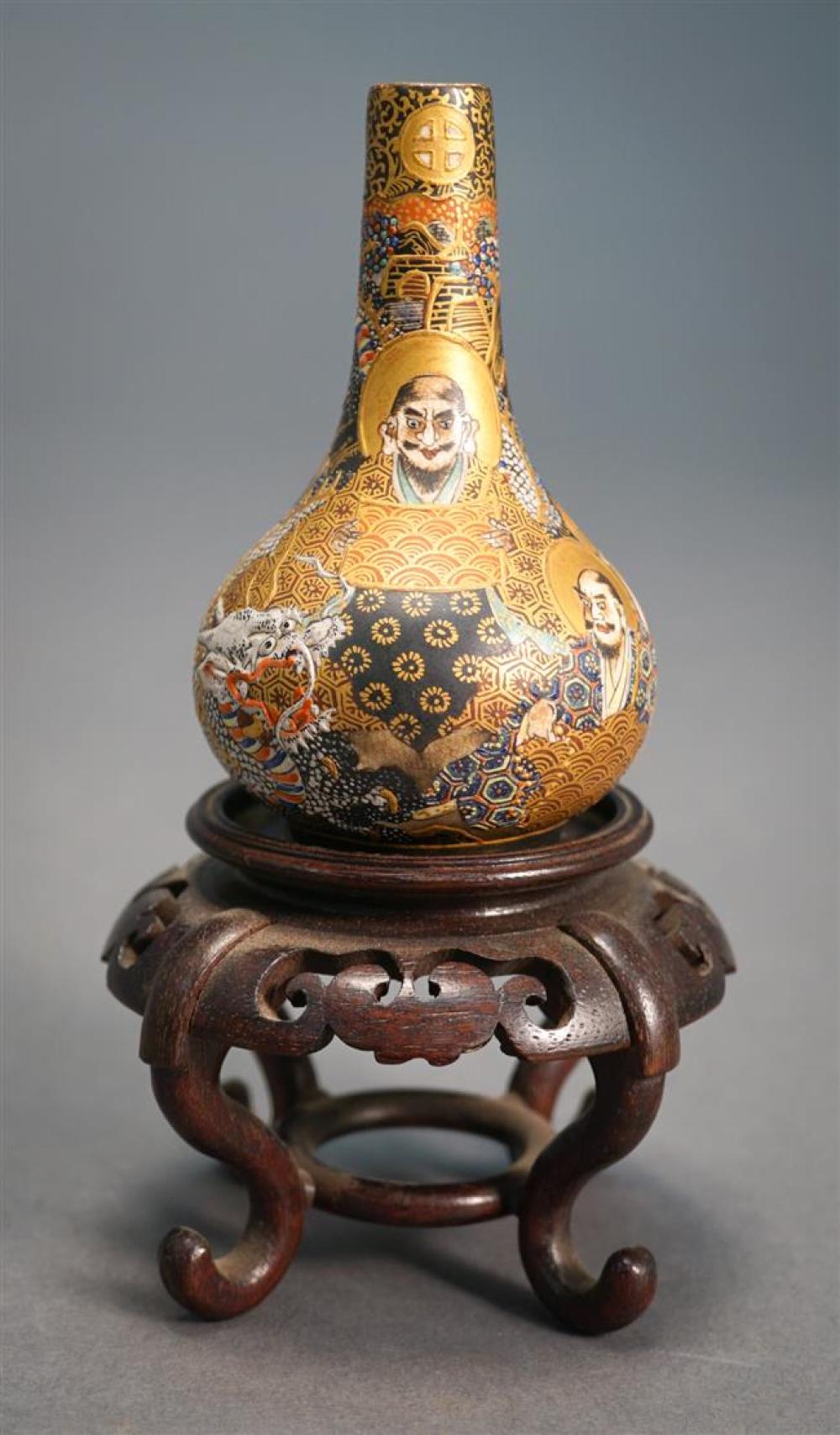 JAPANESE SATSUMA BOTTLE VASE WITH 322f8d