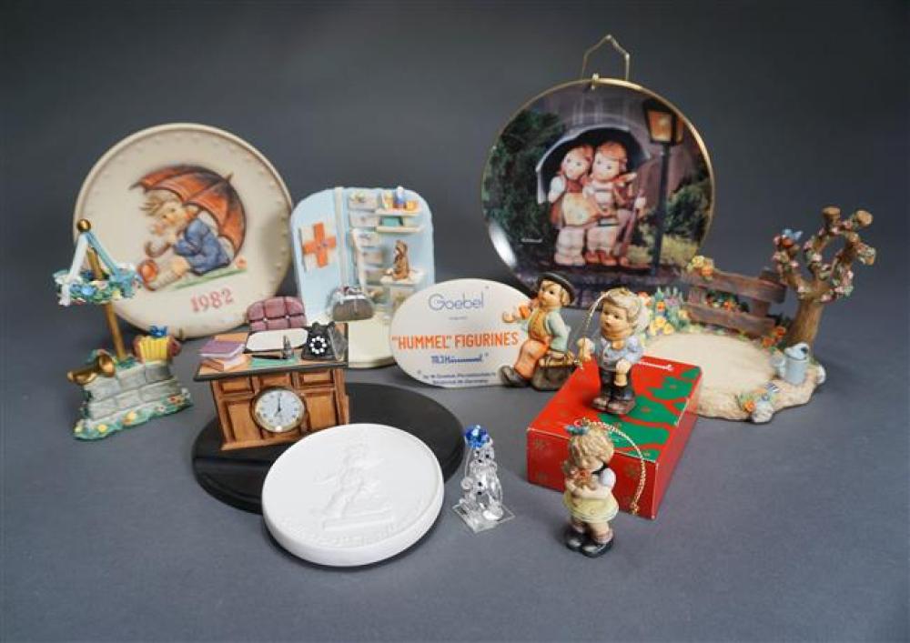 GROUP WITH HUMMEL ORNAMENTS, PLAQUES,