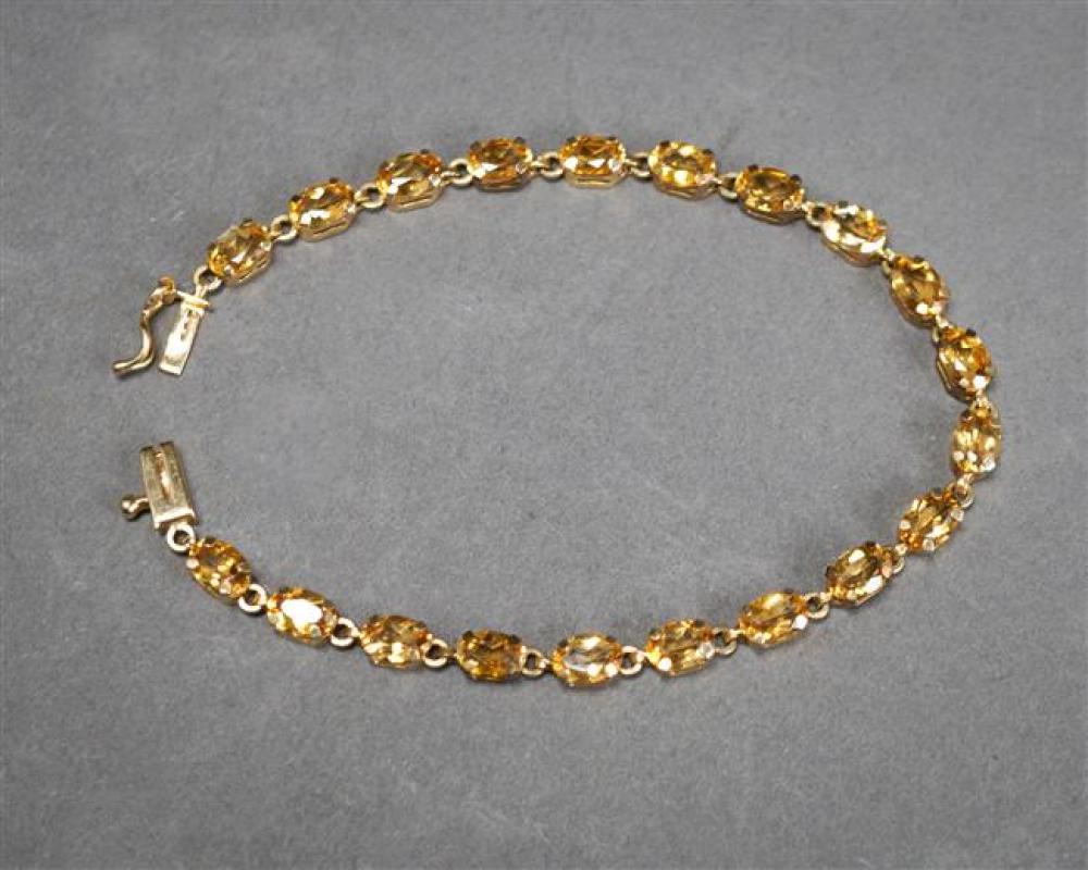 10 KARAT YELLOW GOLD CITRINE BRACELET  3230c4