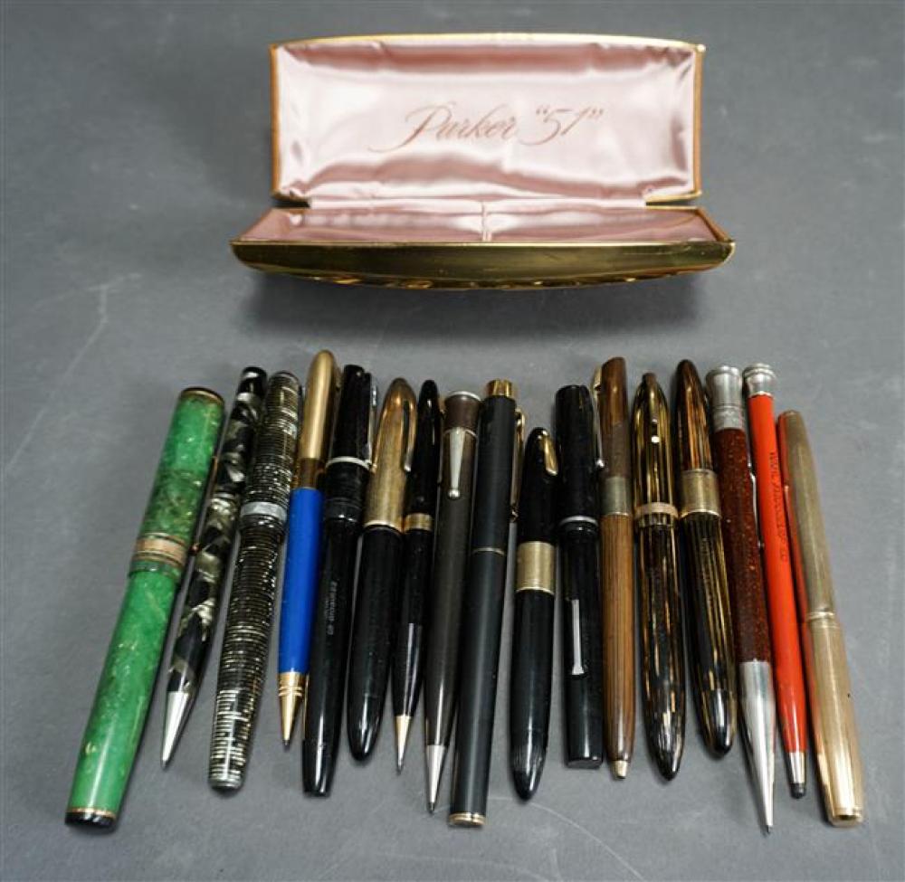 COLLECTION WITH VINTAGE PENSCollection