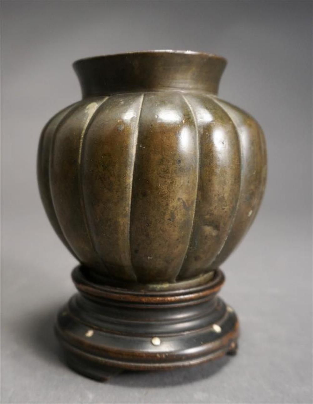 CHINESE BRONZE MELON-FORM VASE