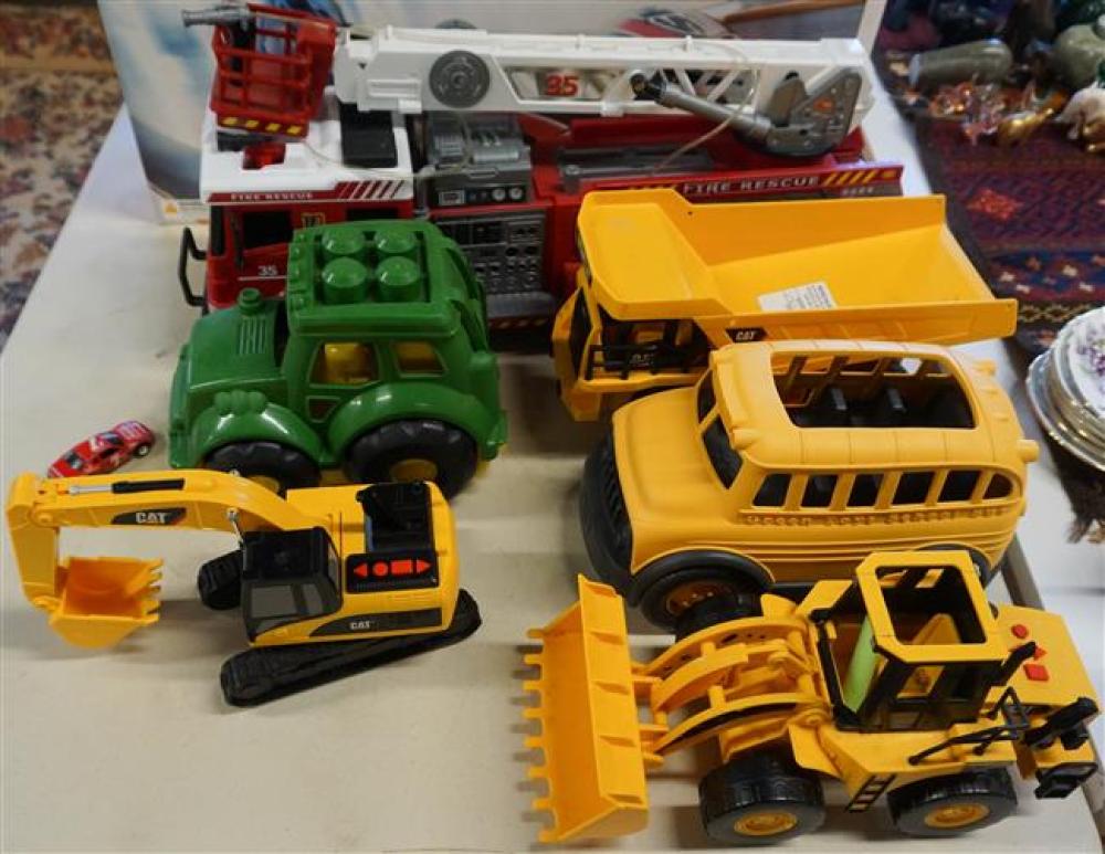 MOLDED PLASTIC TOY TRUCKS AND RACE TRACKMolded