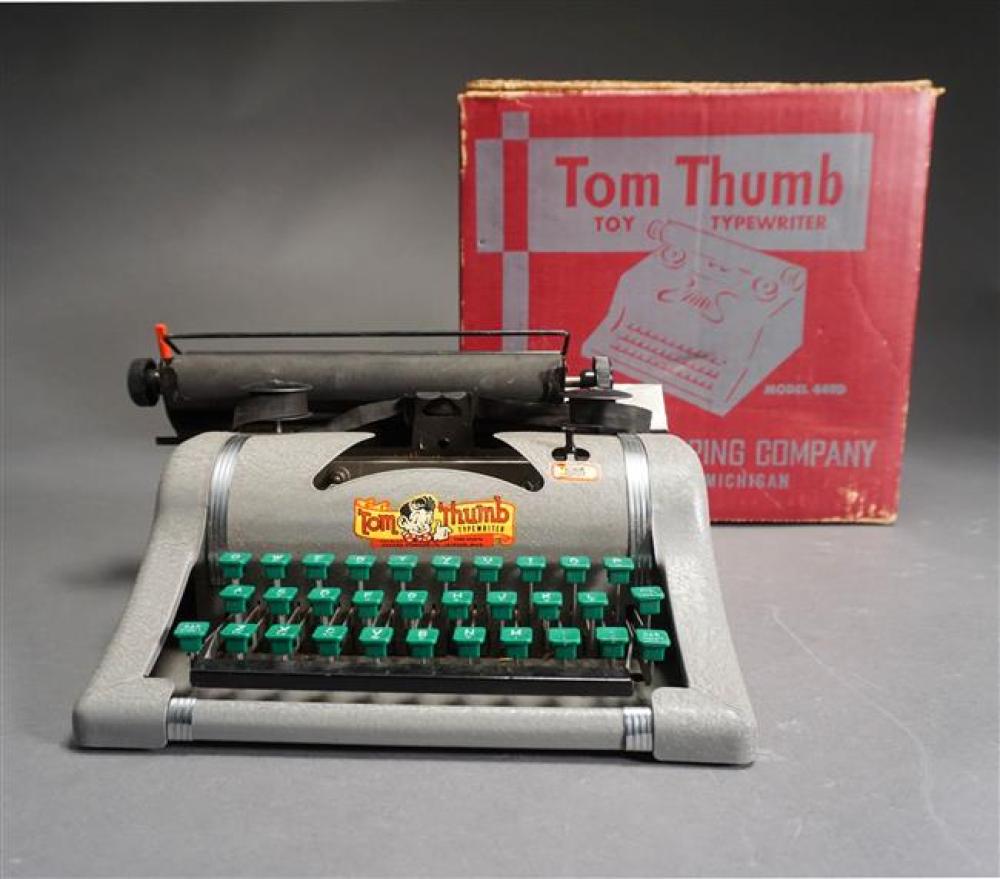 TOM THUMB TOY TYPEWRITER WITH ORIGINAL 3231a7