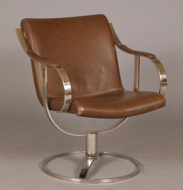 Modern swivel chair; Warren Platner
