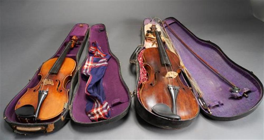 TWO VIOLINS WITH TWO BOWS (EACH