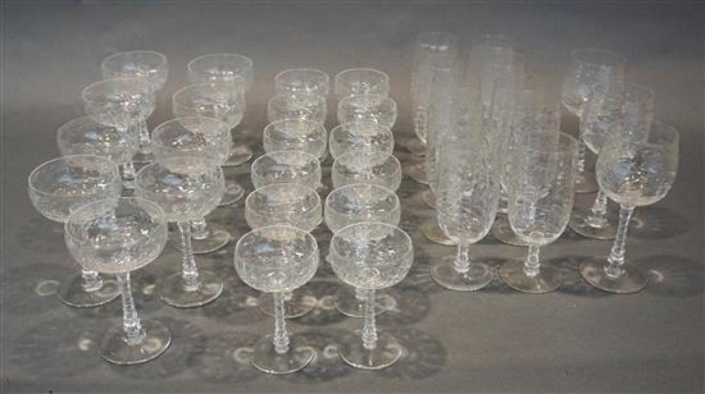 ETCHED CRYSTAL THIRTY FOUR PIECE 320cb1