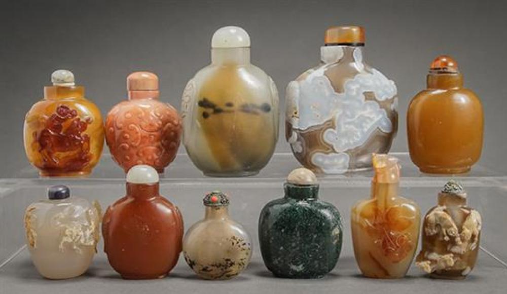 ELEVEN CHINESE AGATE SNUFF BOTTLES