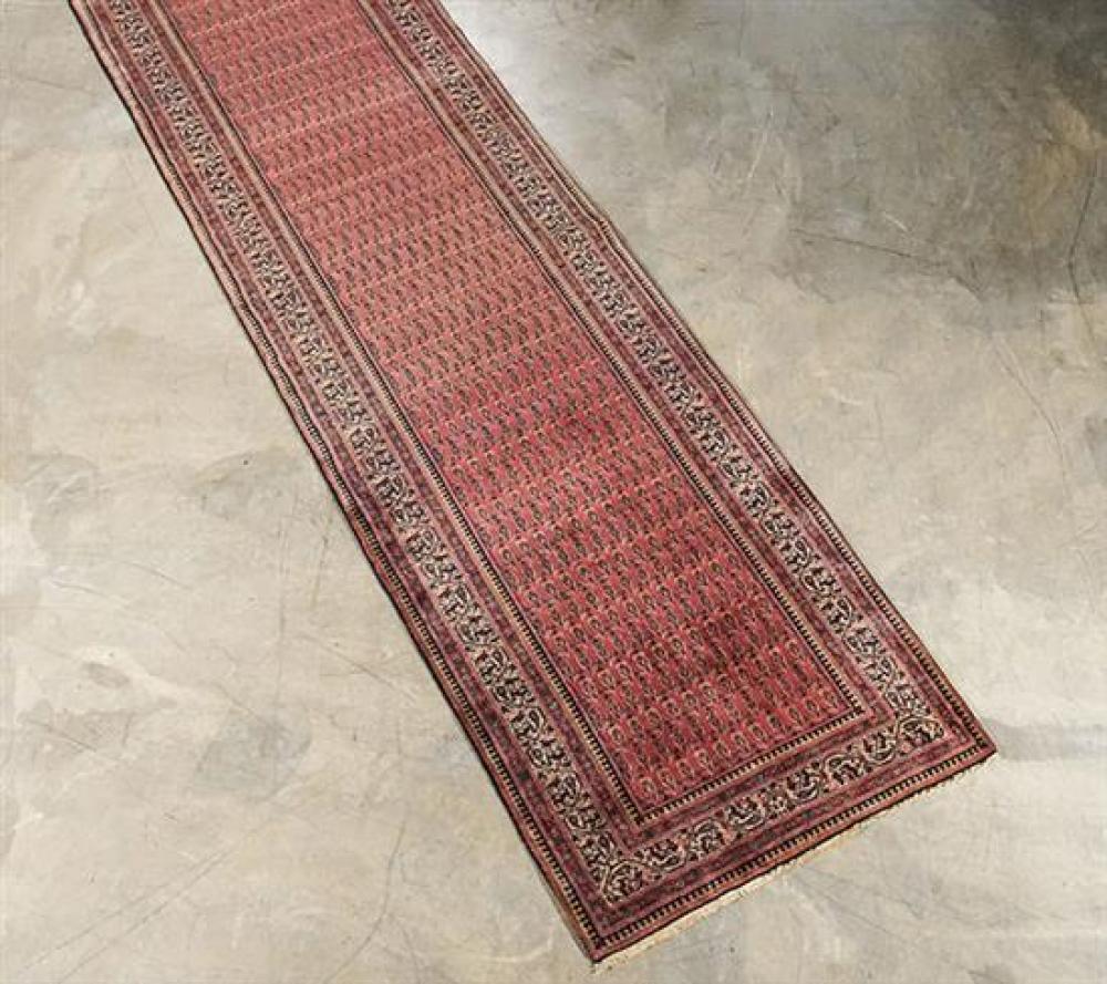 SEREBEND CORRIDOR RUG POST 1950 320d79