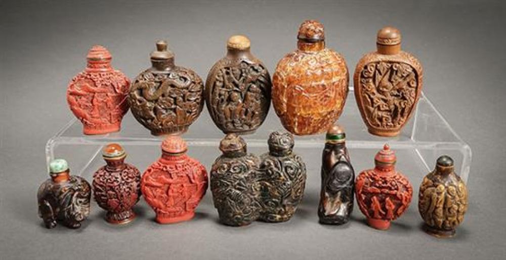 TWELVE CHINESE SNUFF BOTTLES 19TH EARLY 320d73