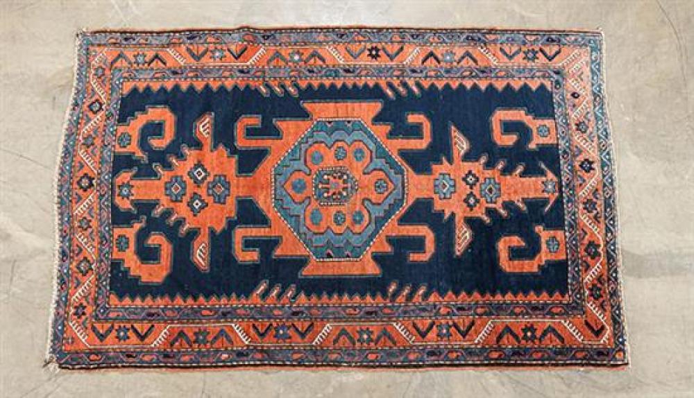 KAZAK RUG SECOND QUARTER 20TH CENTURY 320d7e