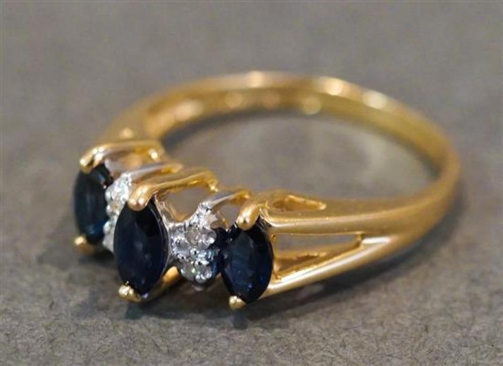 14 KARAT YELLOW GOLD SAPPHIRE AND 320db7