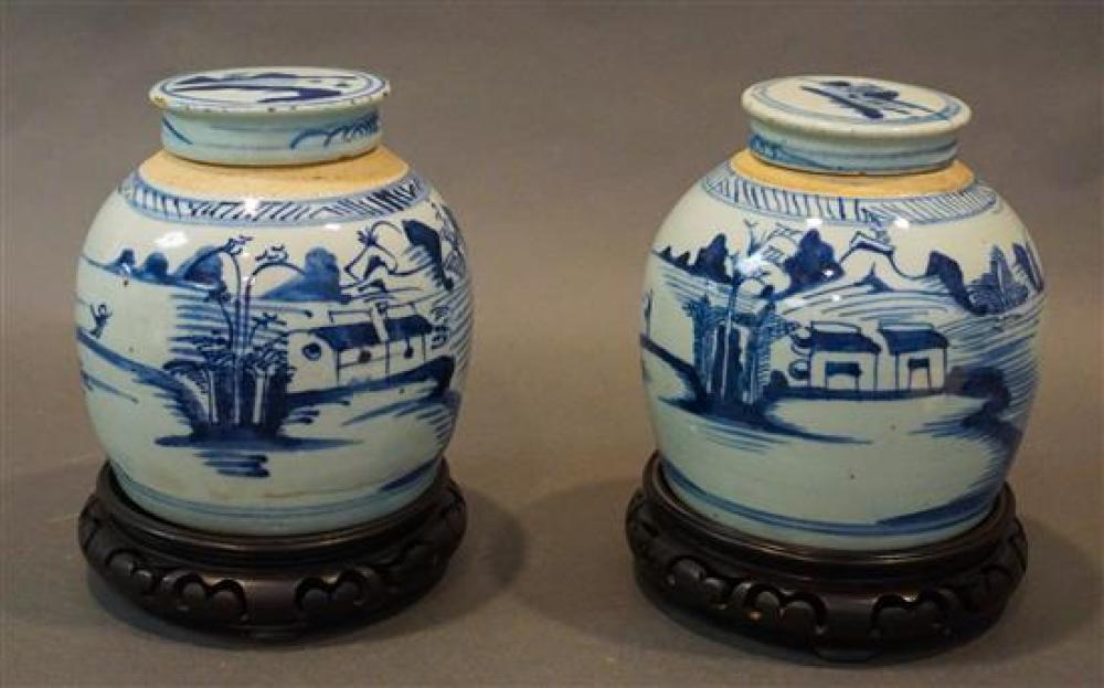 PAIR CHINESE BLUE DECORATED CELADON 320e4a