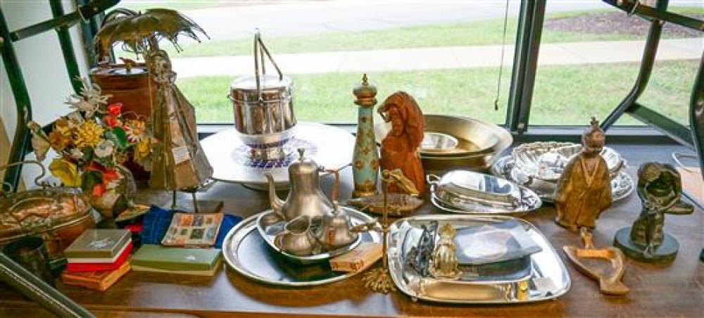 GROUP WITH SILVER PLATE PEWTER 320e7e