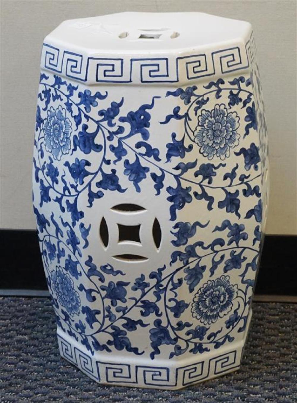 CHINESE BLUE AND WHITE CERAMIC