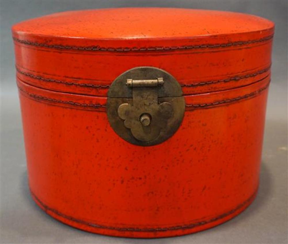 CHINESE RED LACQUER ROUND BOXChinese