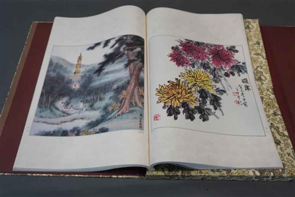 FOLIO OF REPRODUCTION CHINESE PRINTSFolio 3210d0