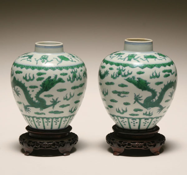 Pair Chinese Qing dynasty porcelain 501b2