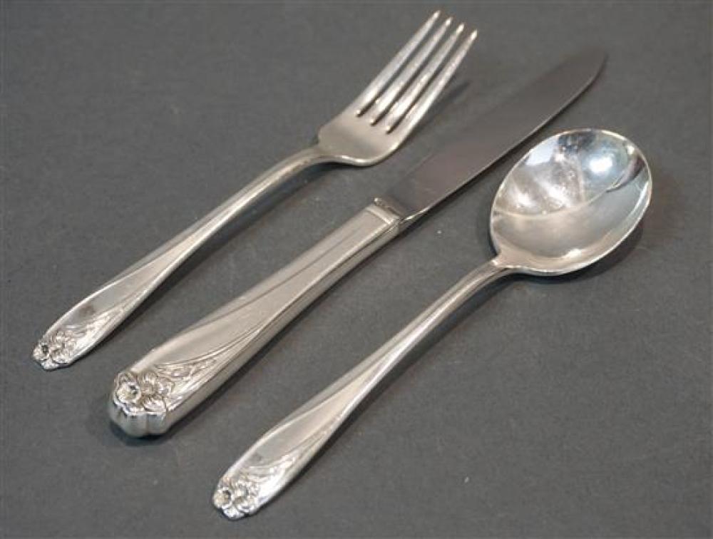 ROGERS SILVER PLATE DAFFODIL  321108