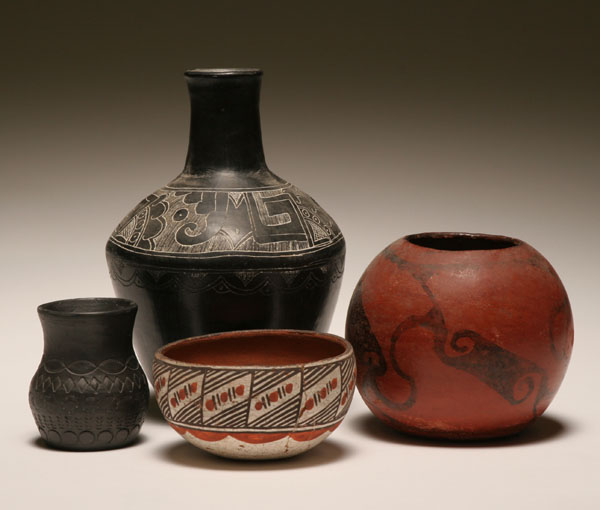 Four Native American pottery vessels  501c0