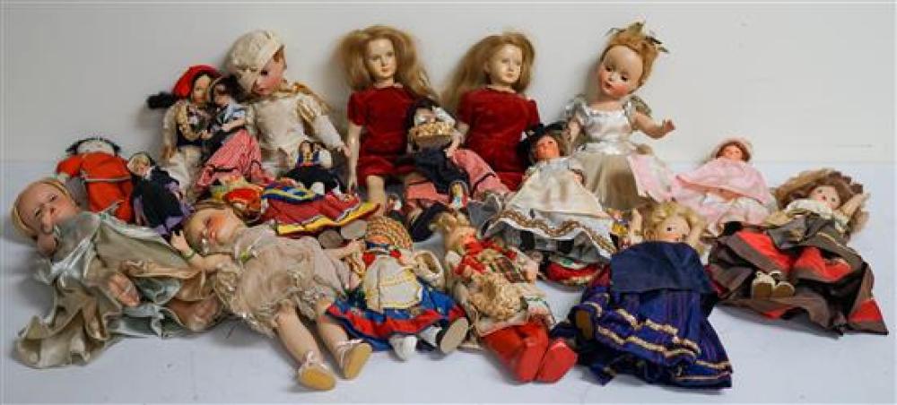 COLLECTION WITH EUROPEAN DOLLSCollection