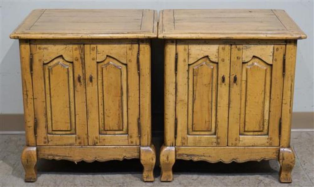 PAIR OF PROVINCIAL STYLE FRUITWOOD 321304