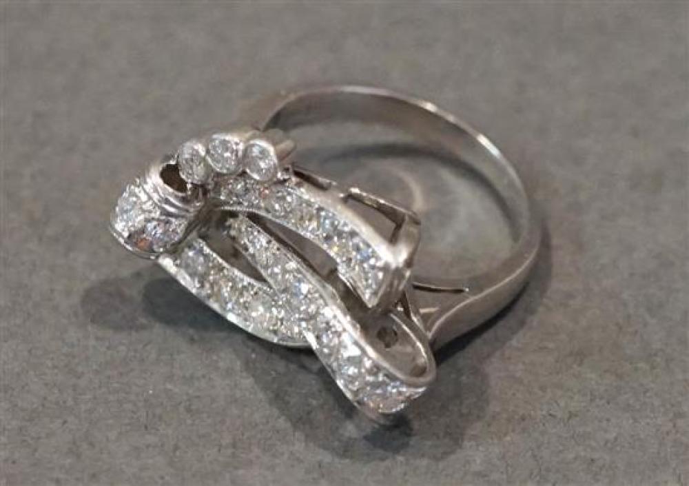 PLATINUM DIAMOND RING APPROX 1 50 32137c