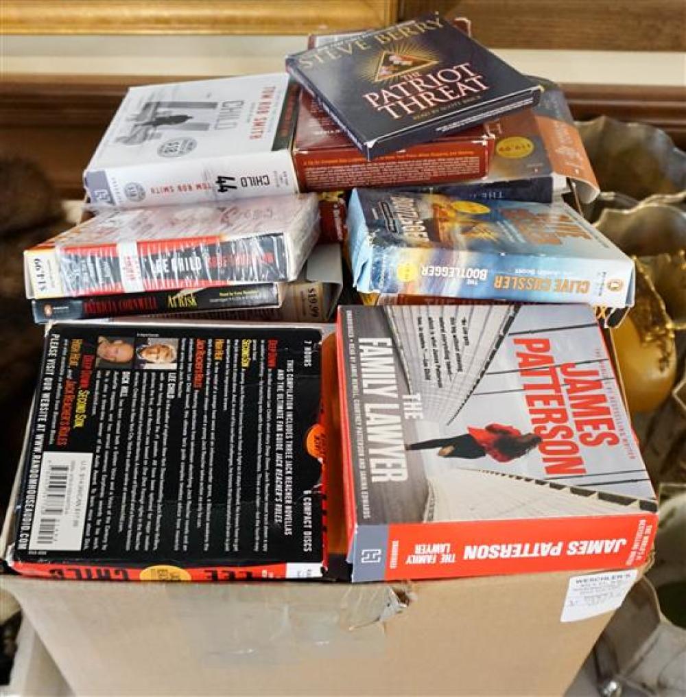 BOX WITH BOOKS ON CDBox with Books