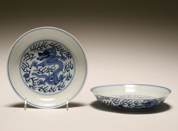 Pair of Chinese Qing dynasty porcelain 50215