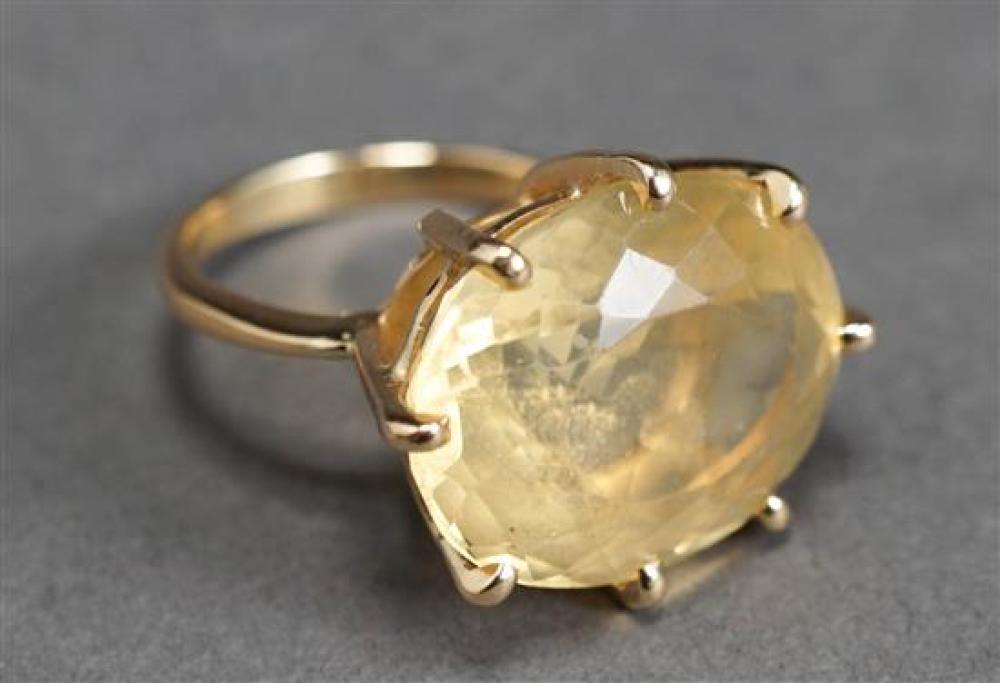 14 KARAT YELLOW GOLD PALE QUARTZ 3216ca