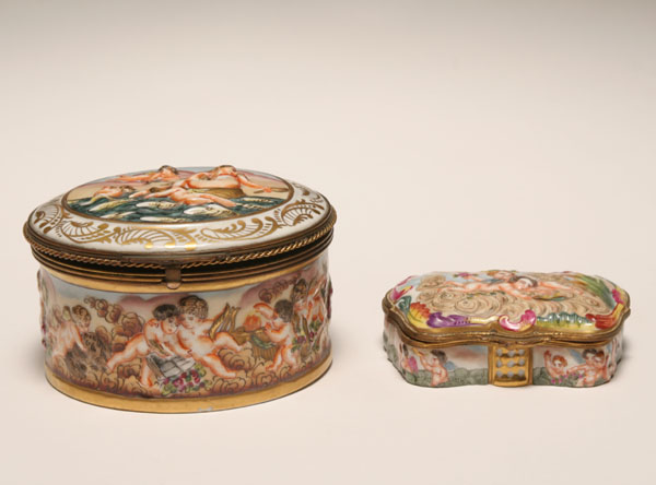 Two Capo di Monte porcelain boxes  5024f